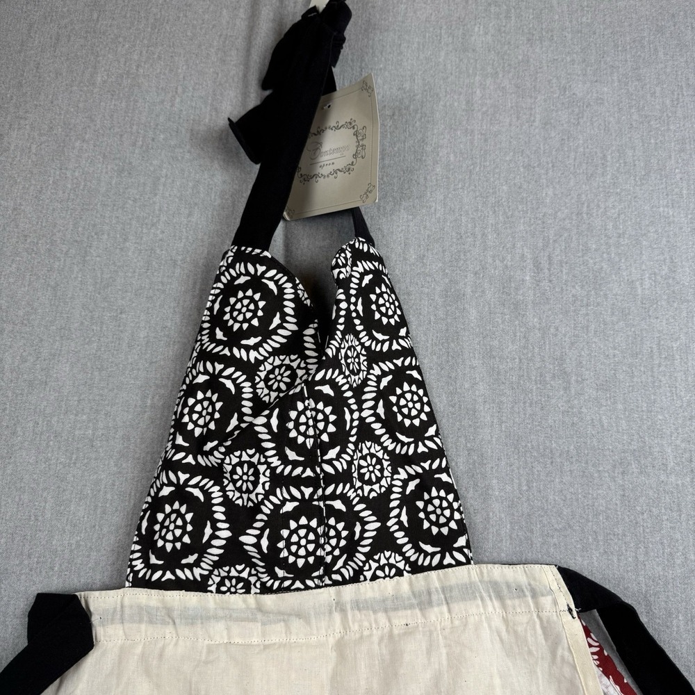 NWT Contempt‎ Apron Ruffles Country tie Black Maroon and white - Picture 4 of 10